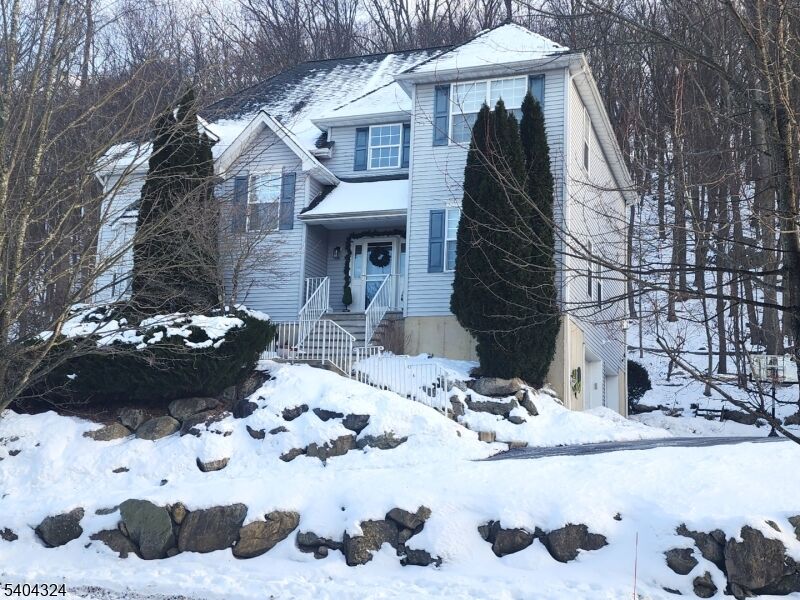Property Photo:  17 Bowers Dr  NJ 07840 