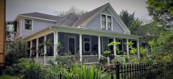 Property Photo:  1646 Harvard Street  TX 77008 