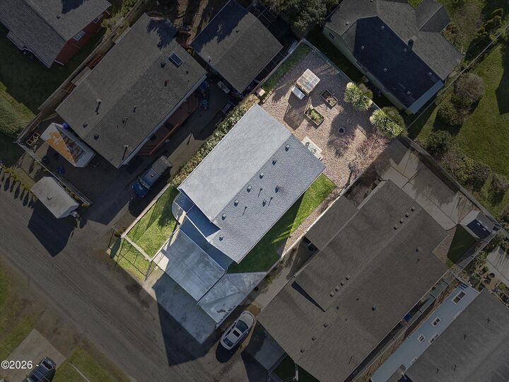 Property Photo:  333 NW 58th Street  OR 97365 