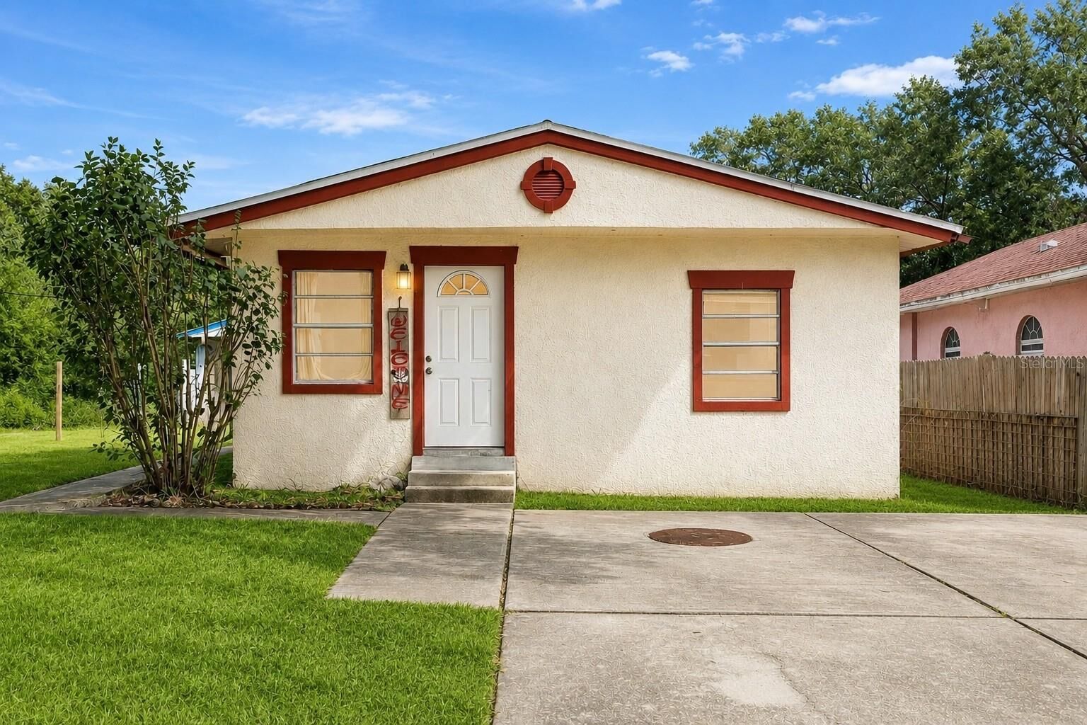 Property Photo: 7311 Ardenwood Street FL 33625