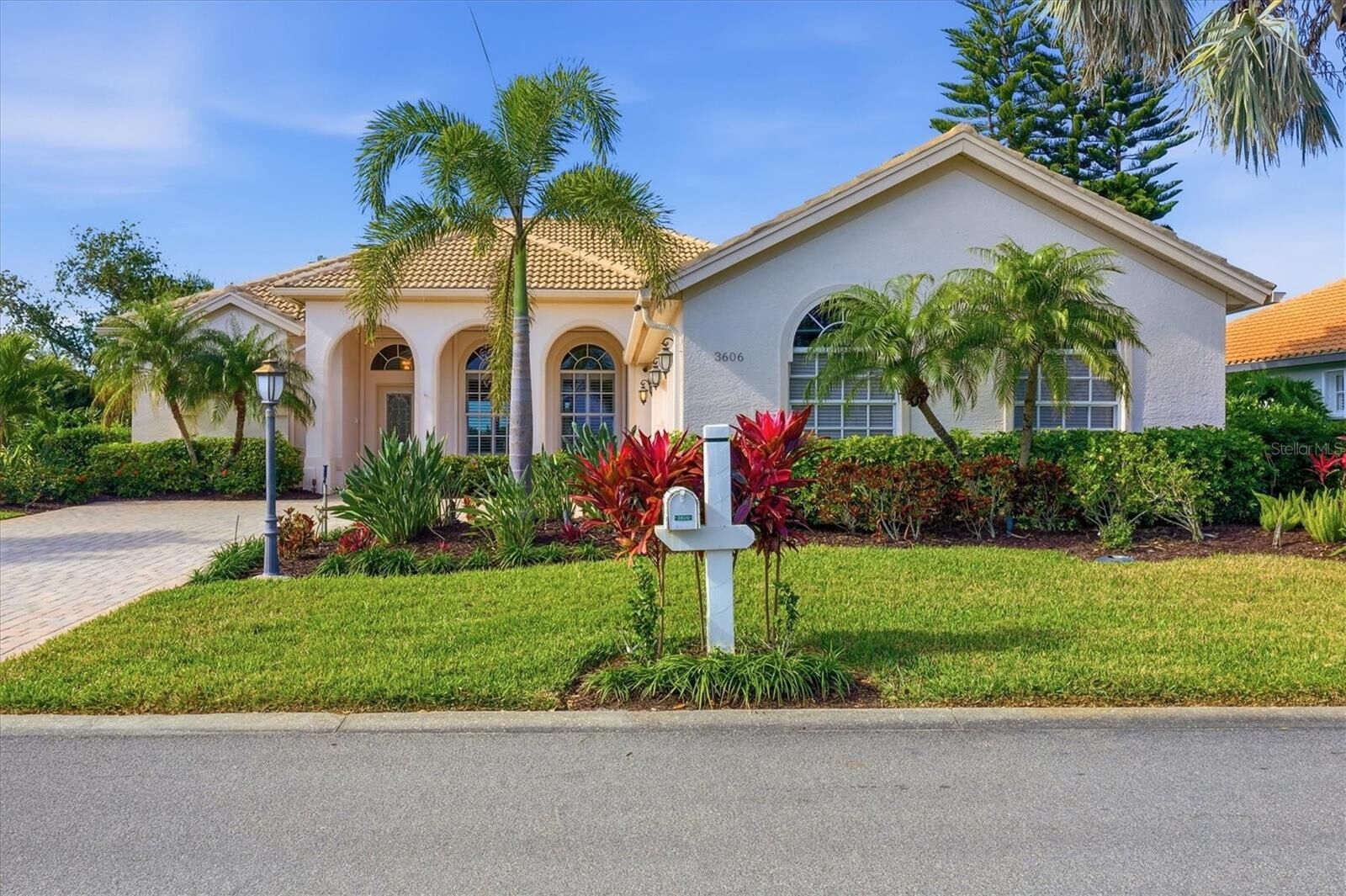 Property Photo: 3606 Pennyroyal Road FL 33953