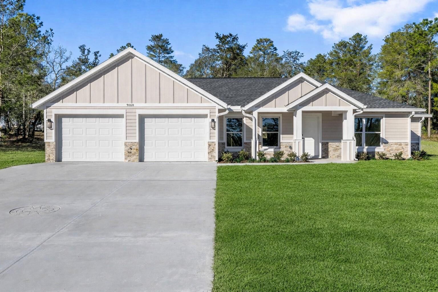 Property Photo:  5060 SW Floral Court  FL 34431 