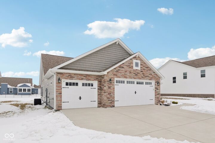 Property Photo:  817 Detford Street  IN 46052 