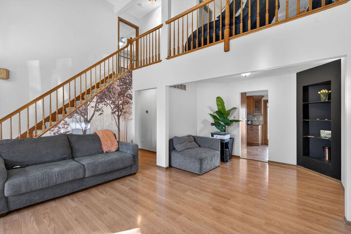 Property Photo:  805 Addleman Street  IL 60431 