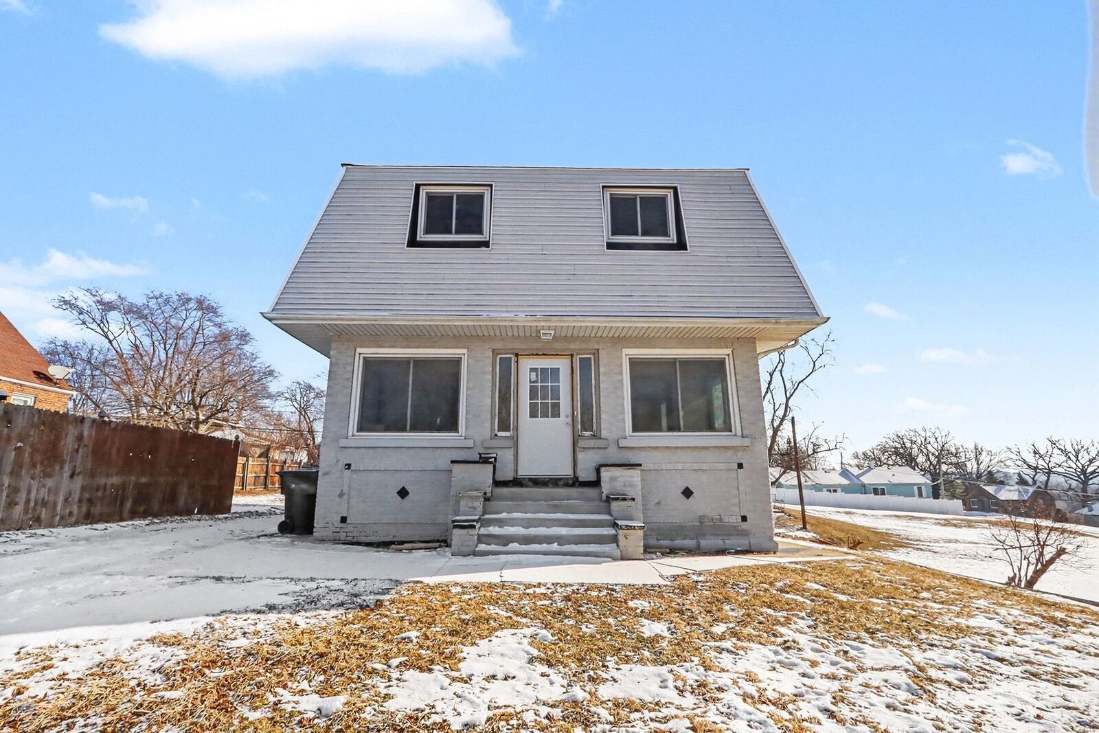 Property Photo: 712 Davis Street IL 60436