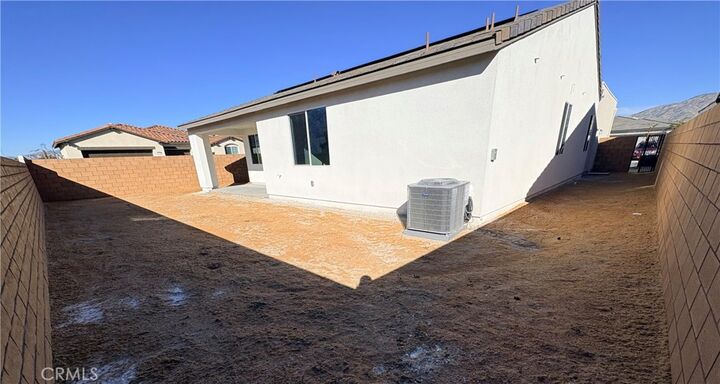 Property Photo:  65103 Avenida De Nuves  CA 92240 