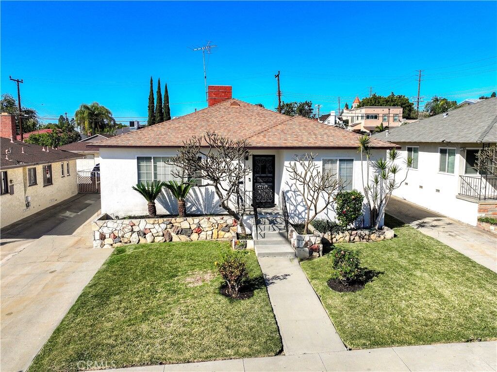 Property Photo:  633 N 6th  CA 90640 
