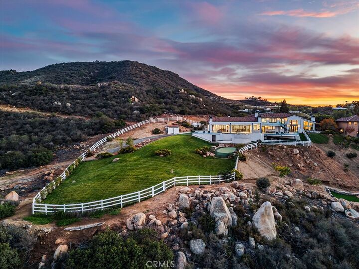 Property Photo:  37730 Via Baya  CA 92562 