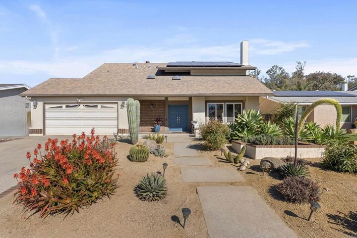 Property Photo: 11458 Via Promesa CA 92124