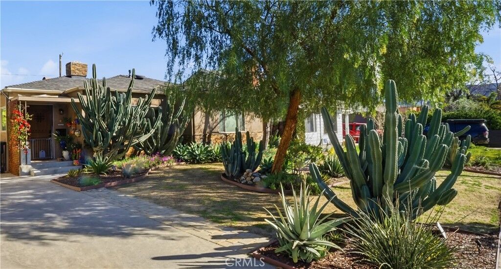 Property Photo:  1030 N Cordova  CA 91505 