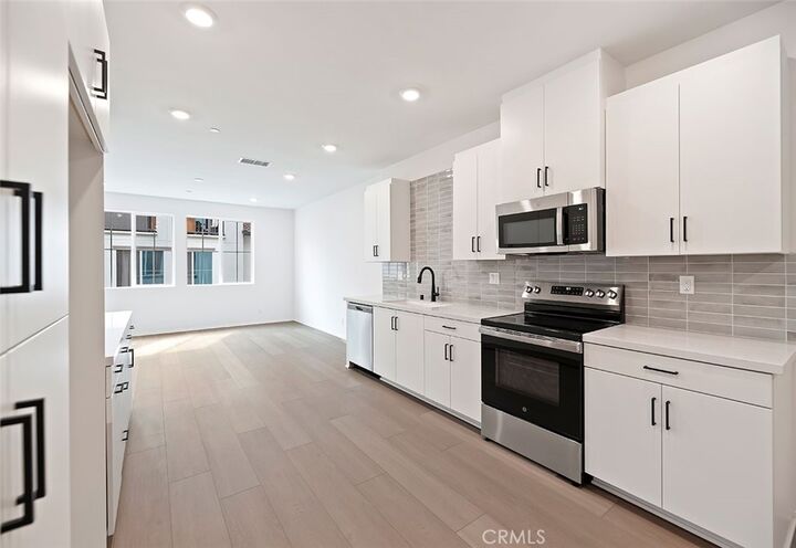 Property Photo:  16121 Spicebush Lane  CA 91708 