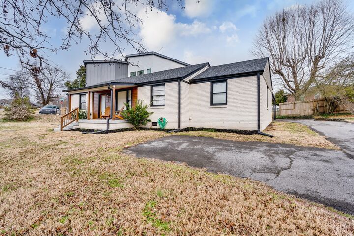 Property Photo:  919 Crescent Hill Rd  TN 37206 