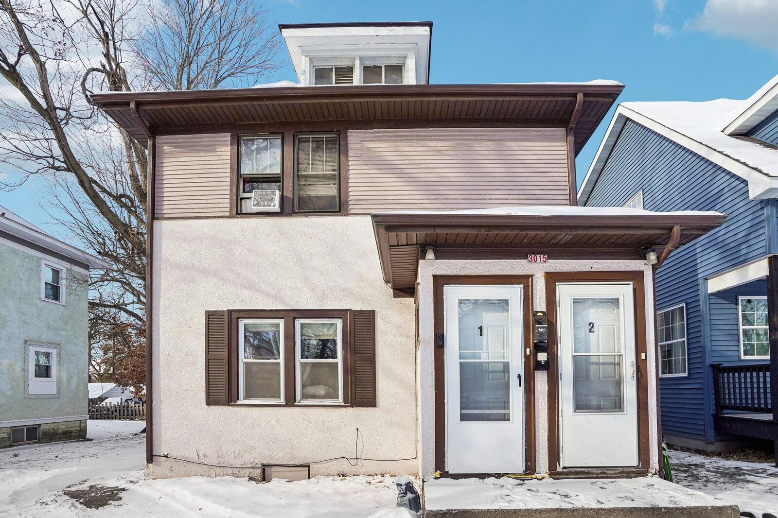 Property Photo:  3015 Girard Avenue N  MN 55411 