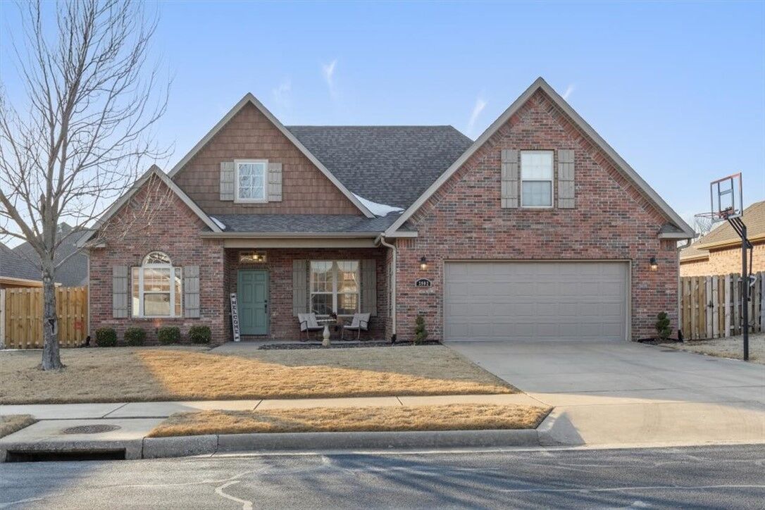 Property Photo: 3902 SW Stonefield Street AR 72713