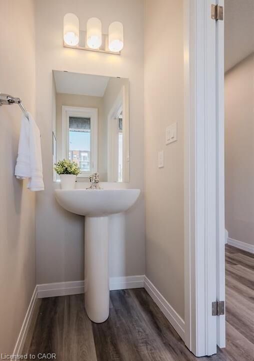 Property Photo:  73 Ayr Meadows Crescent  ON N0B 1E0 