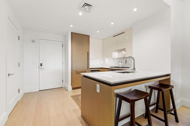 Property Photo:  380 Harrison Ave 1126  MA 02118 