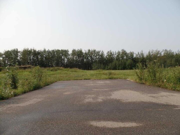 Property Photo:  13348 672A Township 321  AB T0A 2C0 