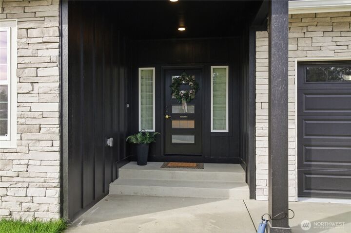 Property Photo:  6801  Kyodi Court SE  WA 98512 