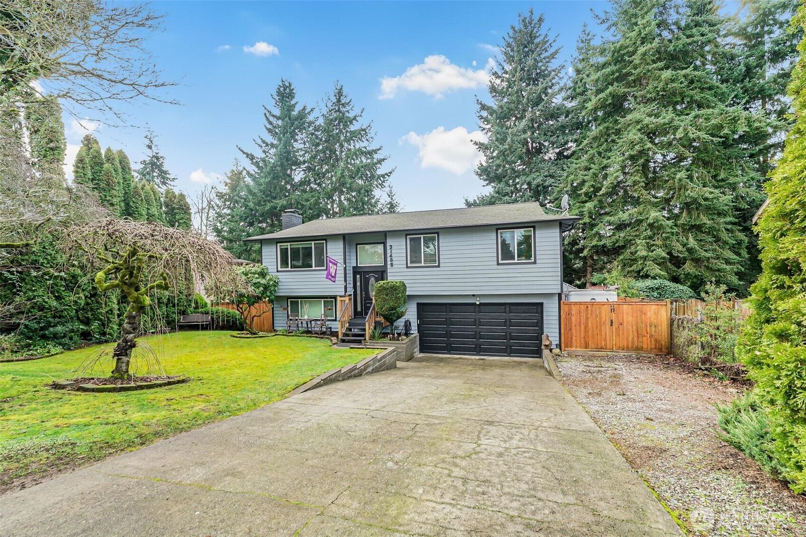 Property Photo:  31405  32nd Avenue SW  WA 98023 