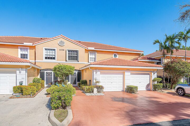 Property Photo:  12498 Crystal Pointe Drive 102  FL 33437 
