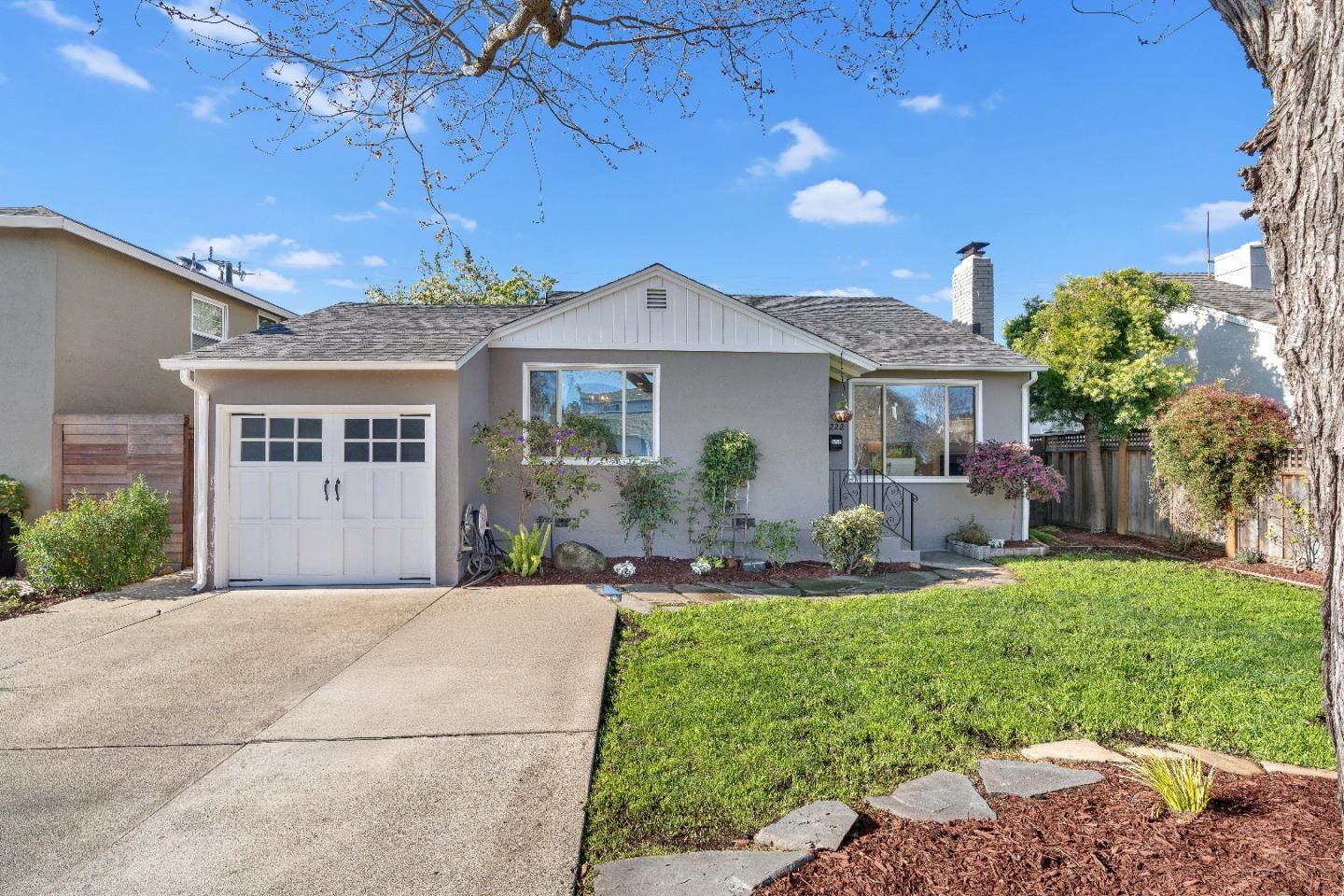 Property Photo:  1222 Birch Avenue  CA 94402 