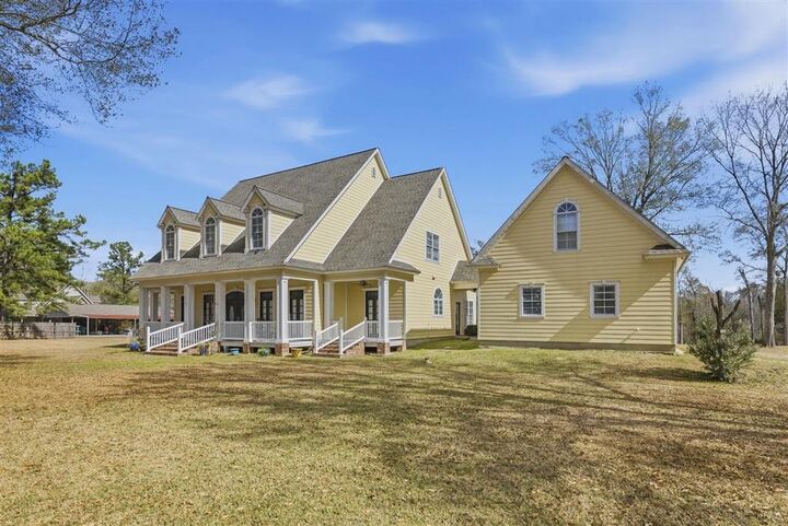 Property Photo:  2490 Sutherland Drive  LA 70611 