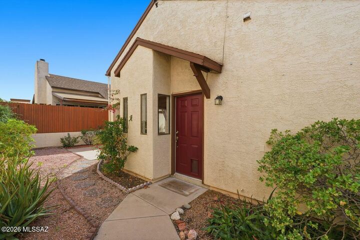 Property Photo:  8876 N Carolanne Drive  AZ 85742 