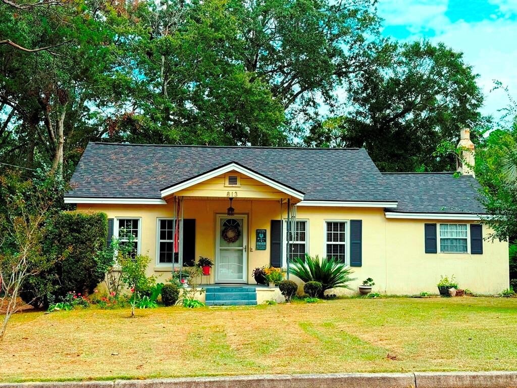 Property Photo: 813 Belmont Ave. GA 31794