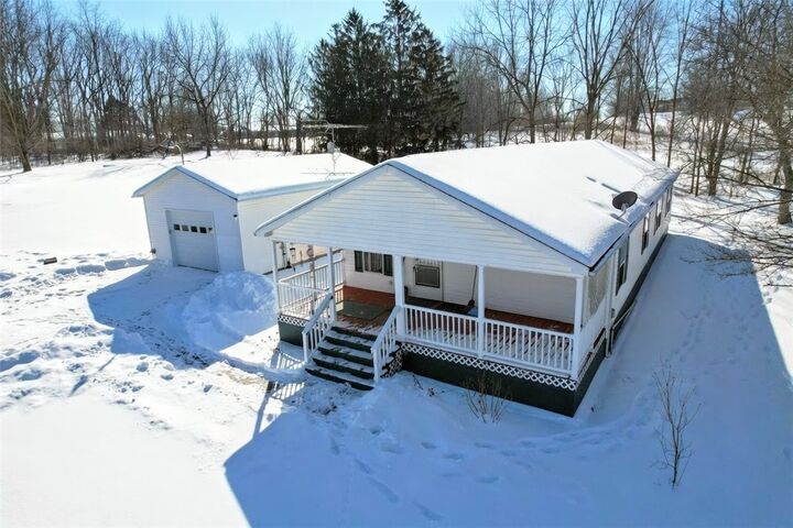 Property Photo:  2232 E Seneca Street  NY 14521 