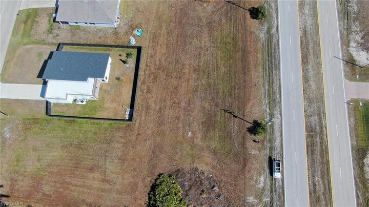Property Photo:  2843 Embers Pkwy W  FL 33993 