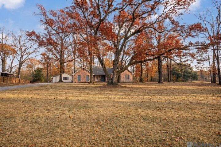 Property Photo:  18439 Belle Alliance Rd  LA 70769 