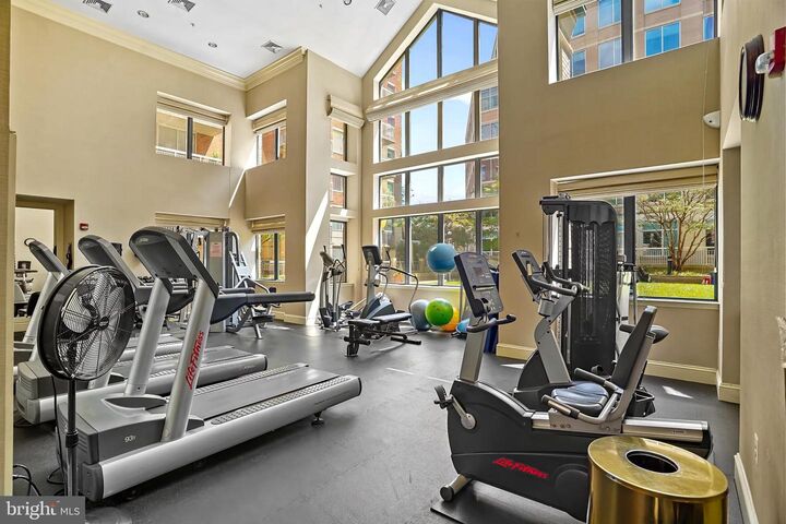 Property Photo:  3830 9th Street N 504W  VA 22203 