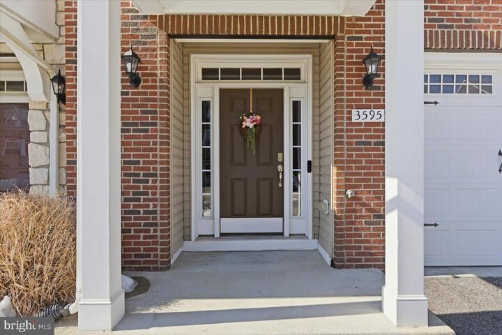 Property Photo: 3595 Fossilstone Place MD 20601