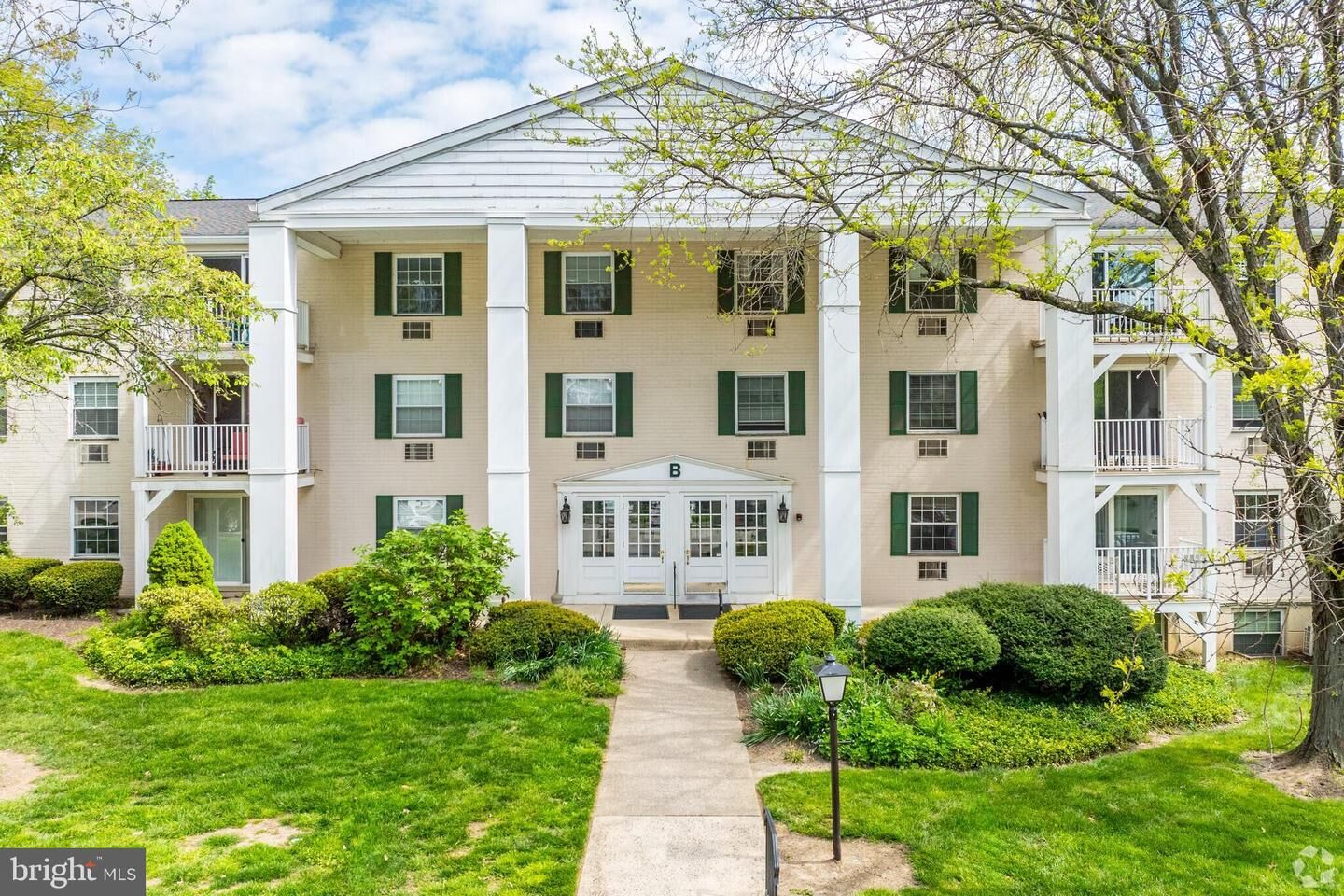 Property Photo:  250 Ridge Pike Condo 349  PA 19444 