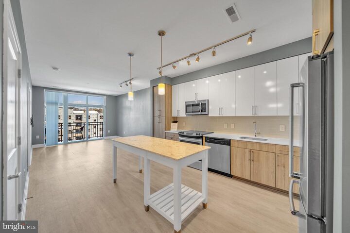 Property Photo:  145 Riverhaven Drive 451  MD 20745 