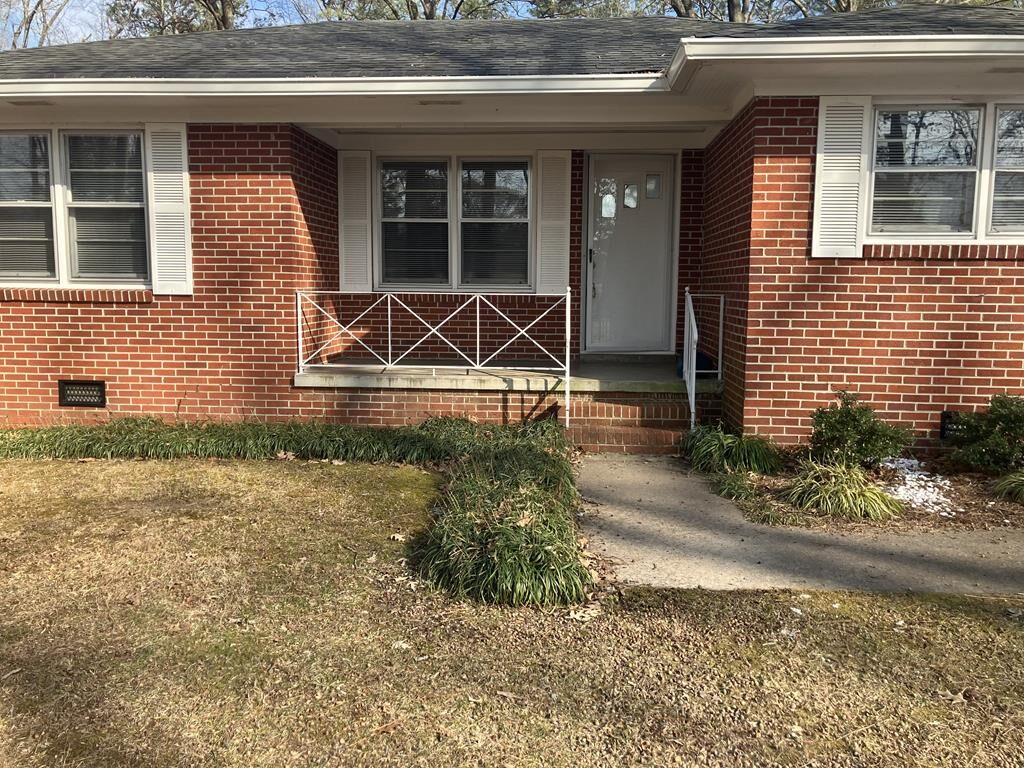 Property Photo:  121 Fairway Drive  GA 30721 