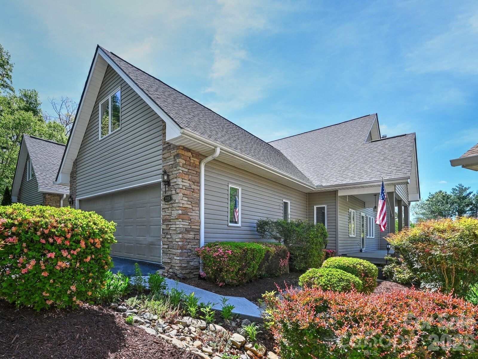 Property Photo:  2208 E Cumming Woods Lane  NC 28739 