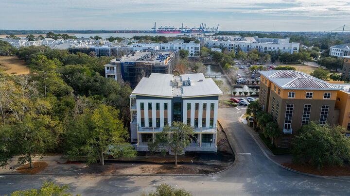 Property Photo:  211 Seven Farms Drive # 102  SC 29492 