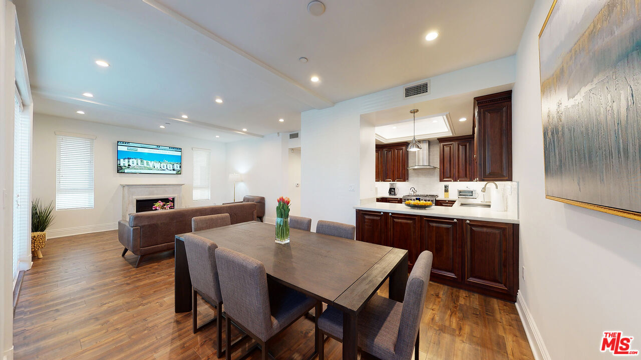 Property Photo: 907 S Shenandoah St CA 90035