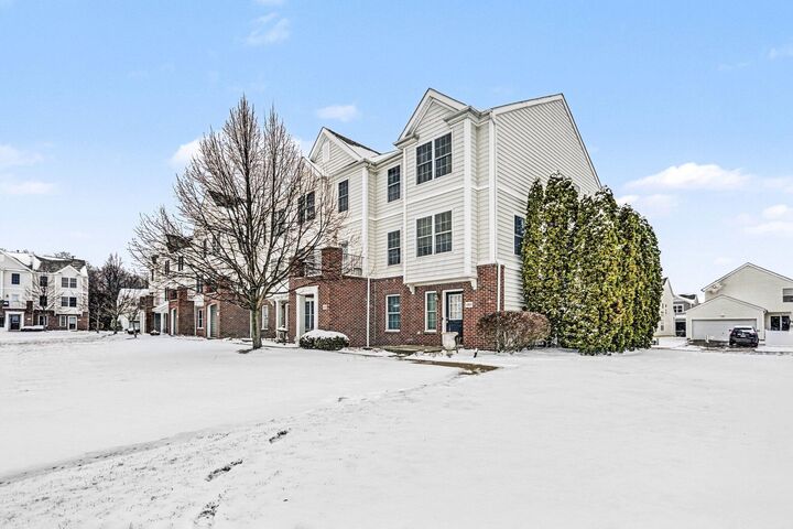 Property Photo:  6004 Woodshire Drive  OH 43081 