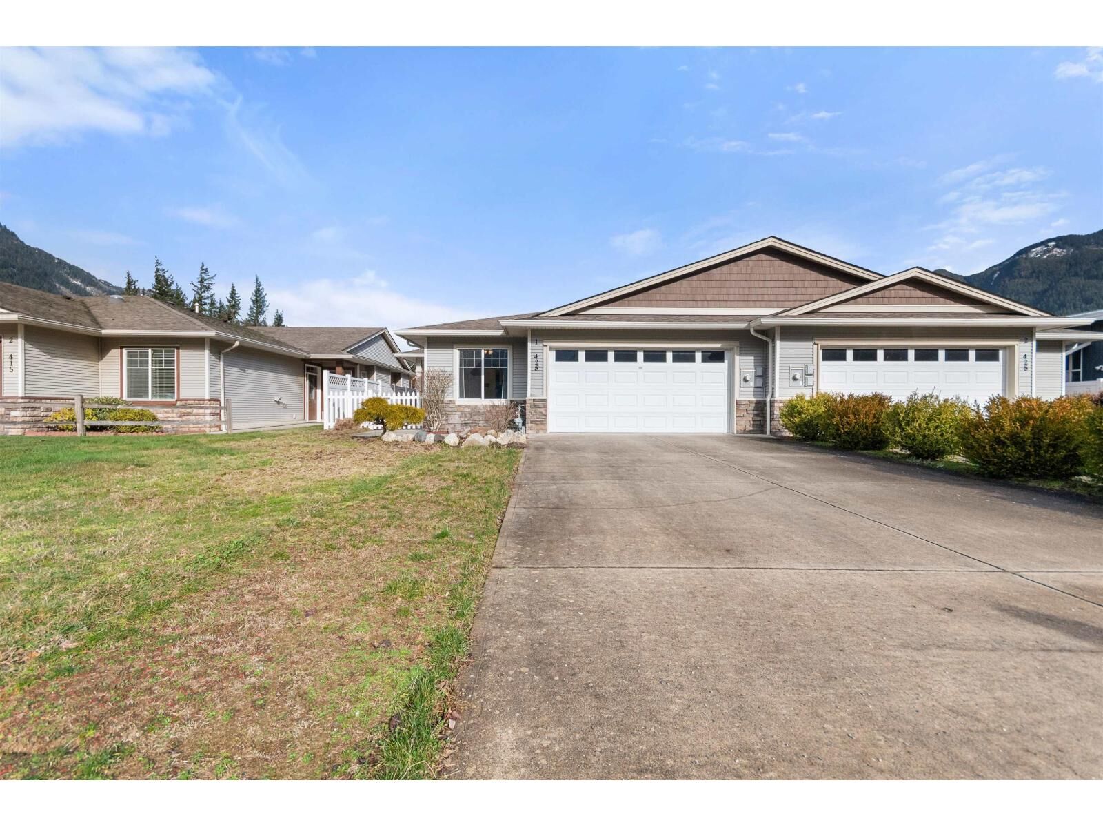 Property Photo:  425 Stuart Street 1  BC V0X 1L0 