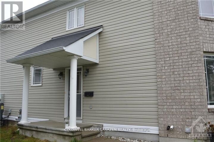 Property Photo: 252 Moss Grove Street ON K2J 0B2