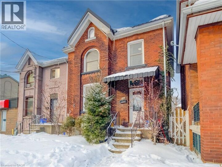 Property Photo:  83 Sanford Avenue North  ON L8L 5Z1 