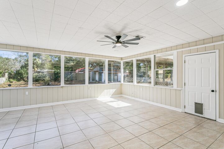 Property Photo:  123 SW Robinwood Drive  FL 32548 