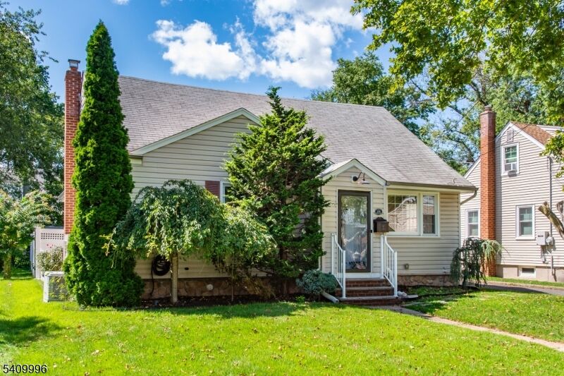 Property Photo:  240 Princeton Ave  NJ 07065 