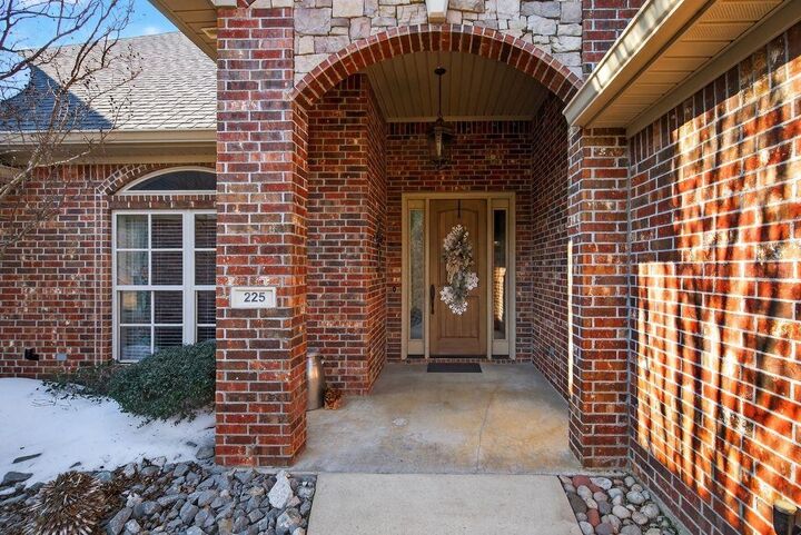 Property Photo:  225 Scottsville Crossing Loop  TX 75672-0000 