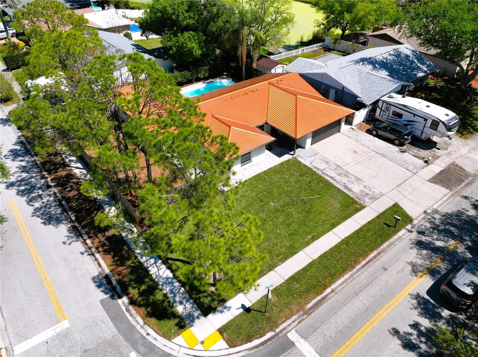 Property Photo: 12931 82nd Avenue N FL 33776