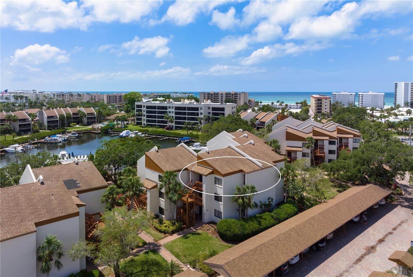 Property Photo: 1400 Cove Ii Place 631 FL 34242