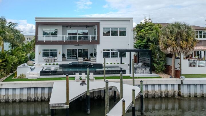 Property Photo:  4936 W San Rafael Street  FL 33629 