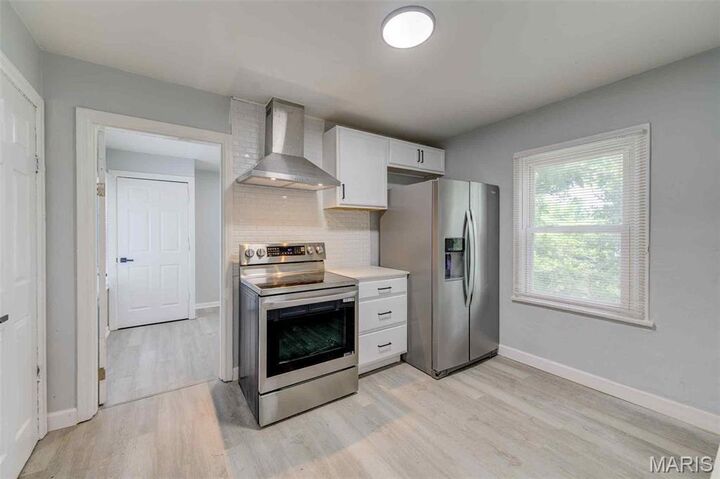 Property Photo: 25 Vierling Drive MO 63135